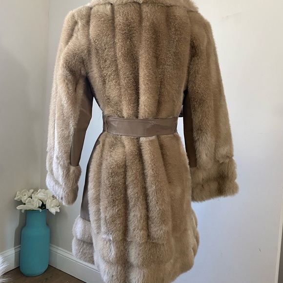 Kramer New Haven Tan Fur Leather Coat Size Medium - Picture 11 of 16
